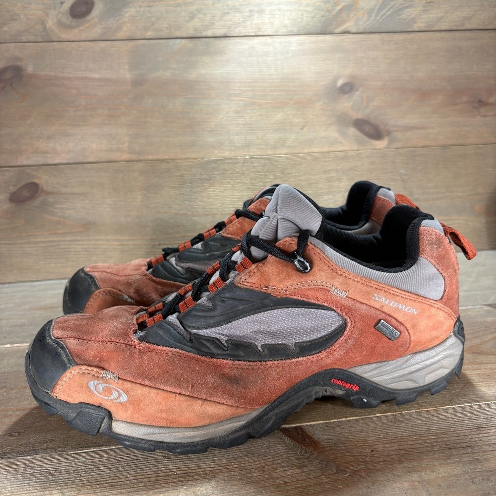 Salomon Mens size 10.5 shoes Rust Suede Waterproof hiking shoes